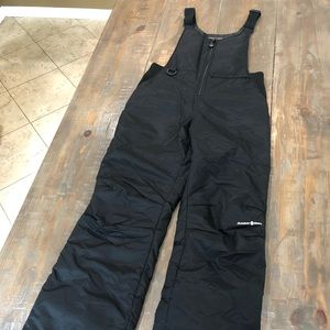 Winter ski overalls - size medium